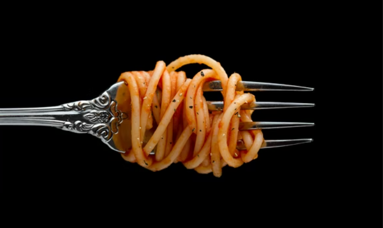 spaghetti su forchetta