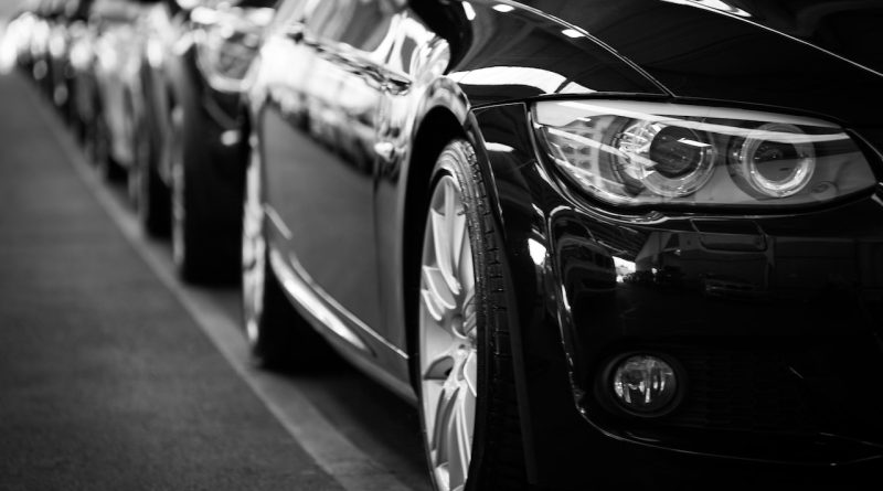 automobili in fila